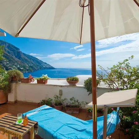 Casa Noemi 4&2, Emma Villa *